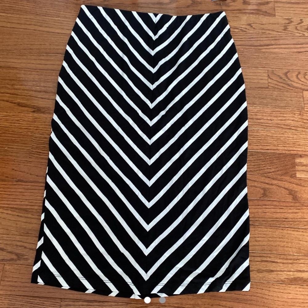 mossimo v striped maxi skirt